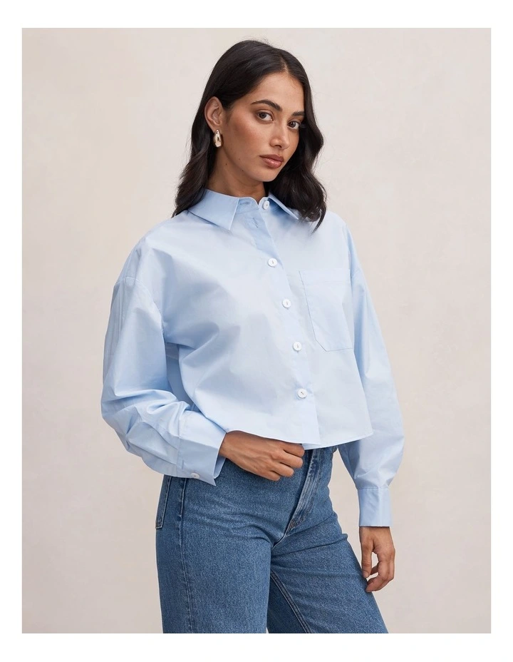Dom Cotton Cropped Shirt in Blue image 3