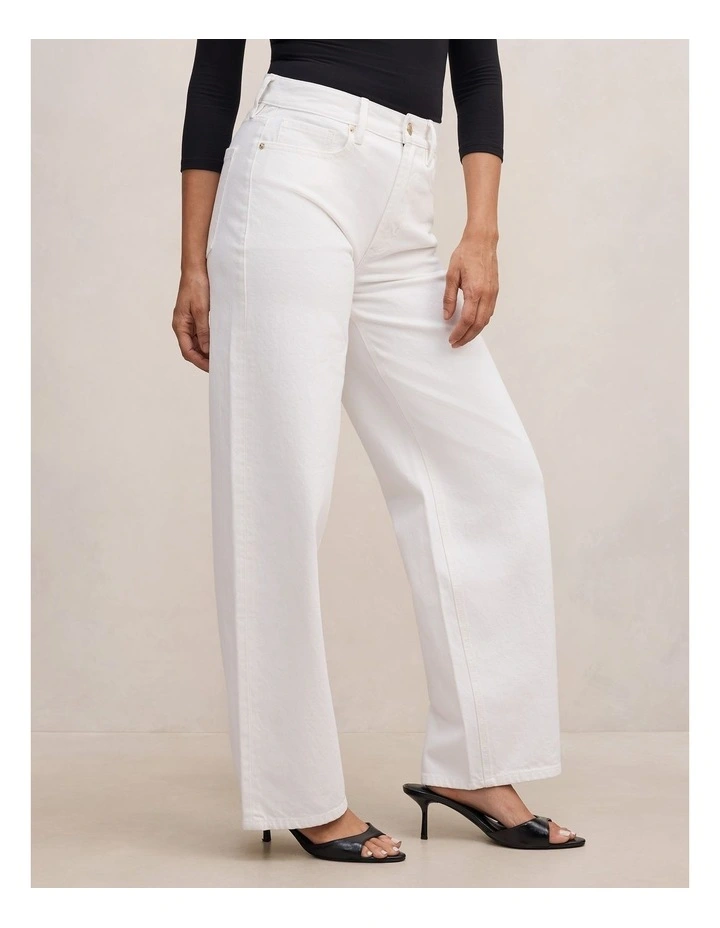 Emma Mid Rise Barrel Leg Jeans in White image 3