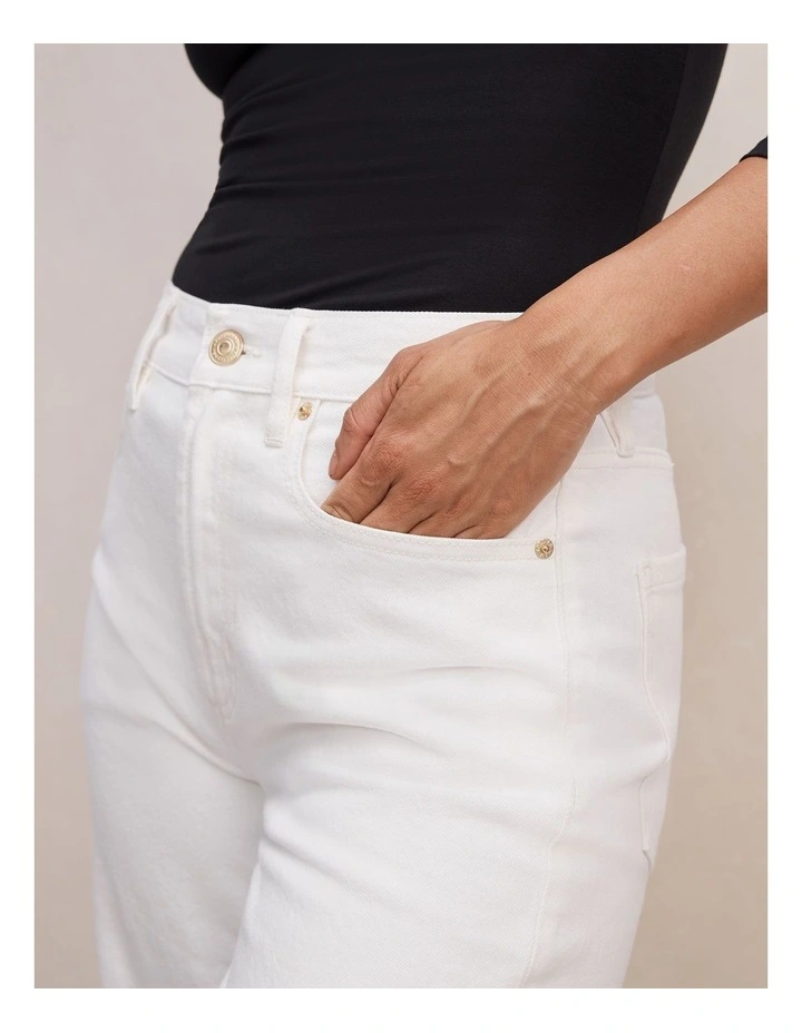 Emma Mid Rise Barrel Leg Jeans in White image 4