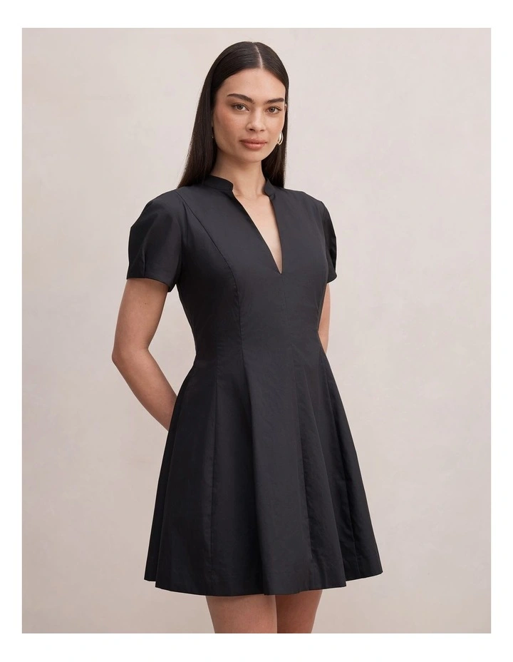Clover Puff Sleeves Mini Dress in Black image 3