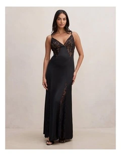 Salome V-Neck Lace Maxi Dress in Black