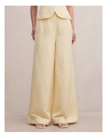 Butter Yellow Set colour
