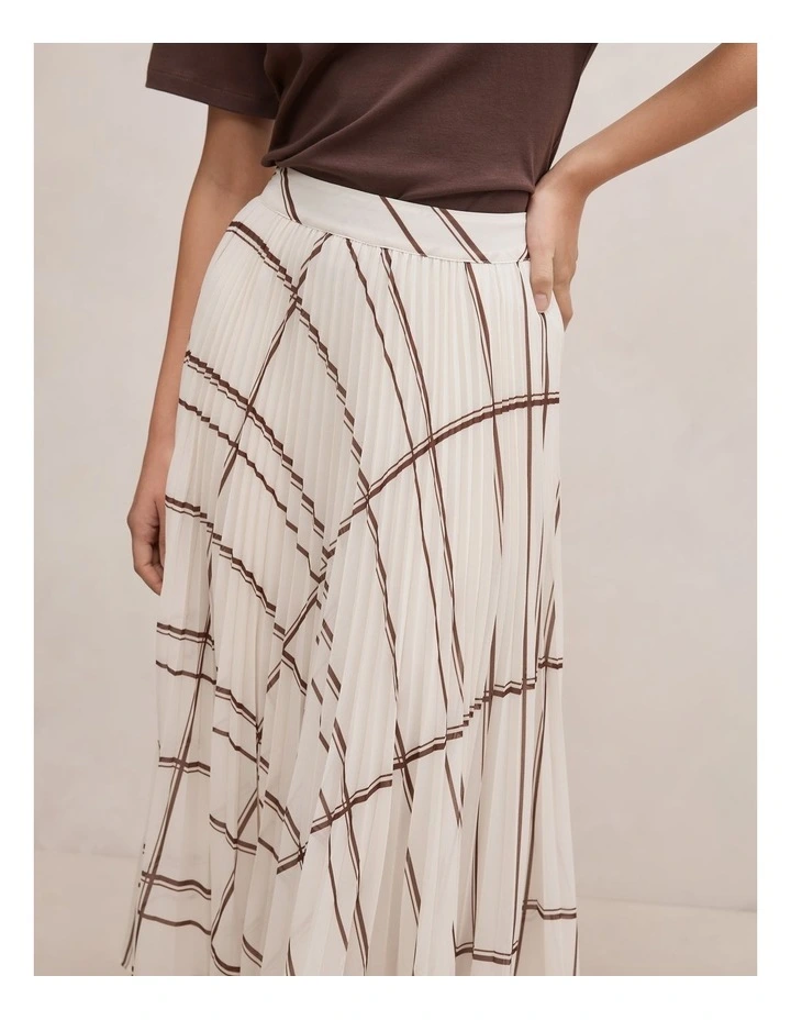 Aurora Pleated Skirt in Multi image 4