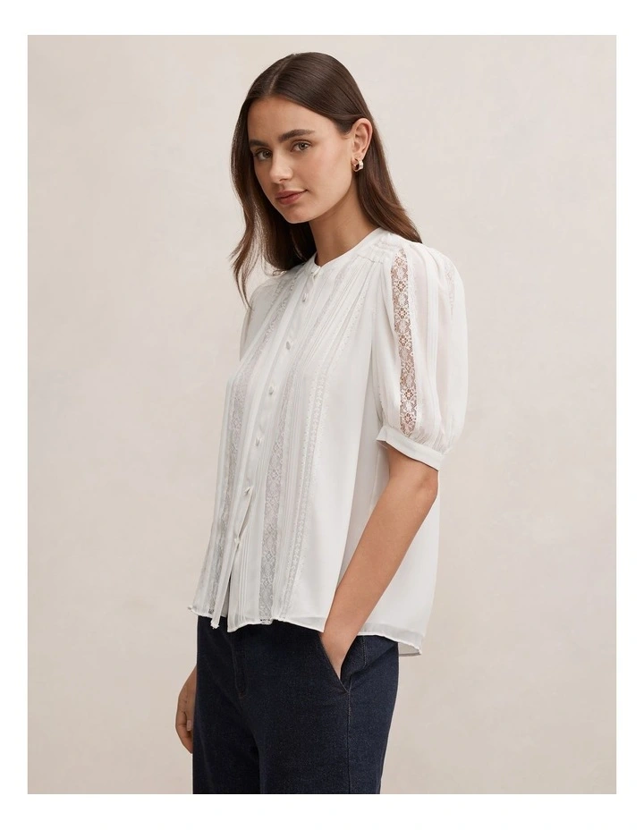 Alexis Short Sleeves Blouse in White image 3
