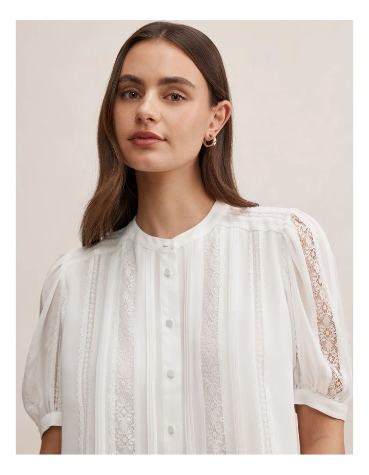 Alexis Short Sleeves Blouse in White image 4