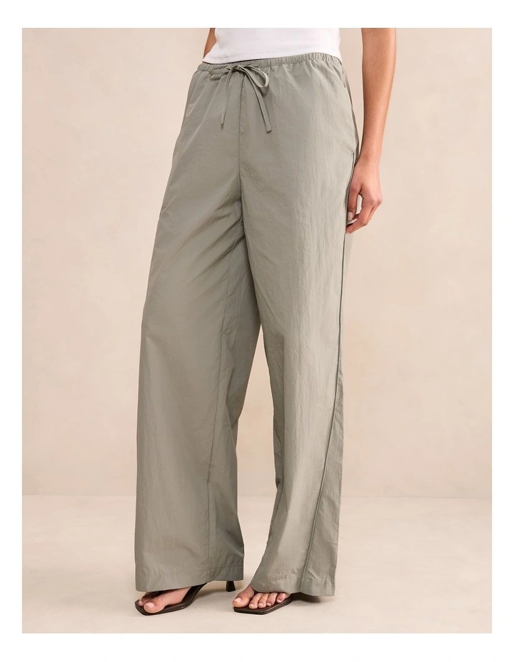 Billie Elastic Waist Wide Leg Pants in Green image 3