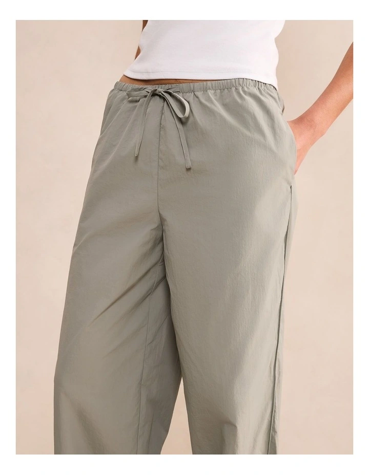 Billie Elastic Waist Wide Leg Pants in Green image 4