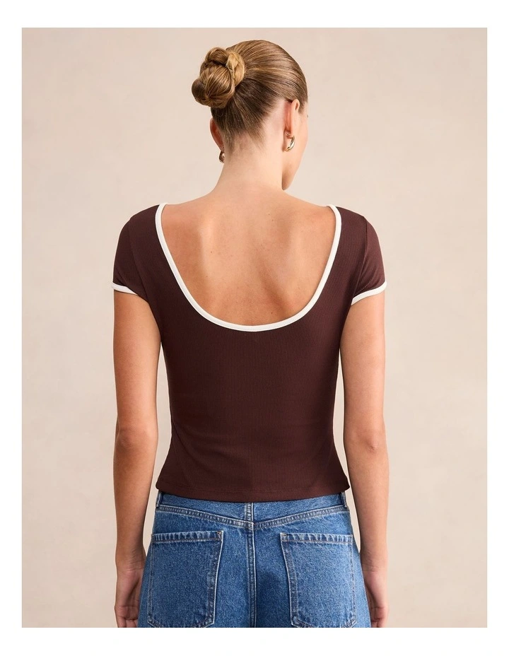 Luna Contrast Bind T-shirt in Chocolate image 2