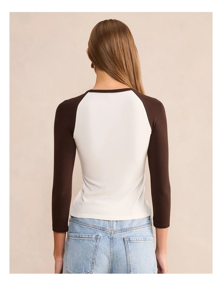 Sasha Contrast Raglan Sleeves Top in Cream image 2