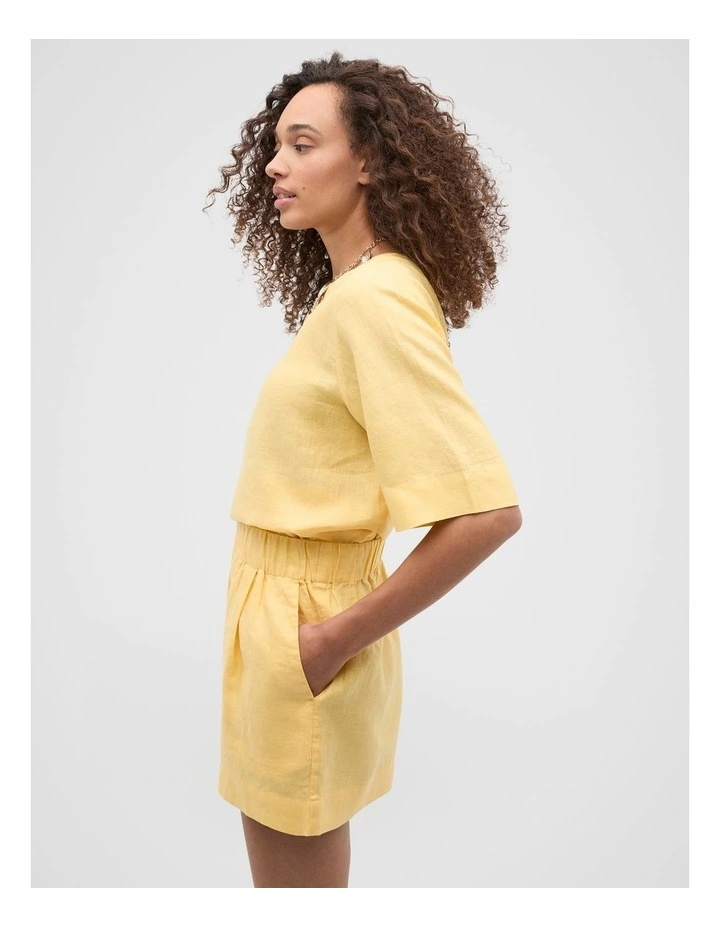 Core Linen Tee in Buttercup image 4