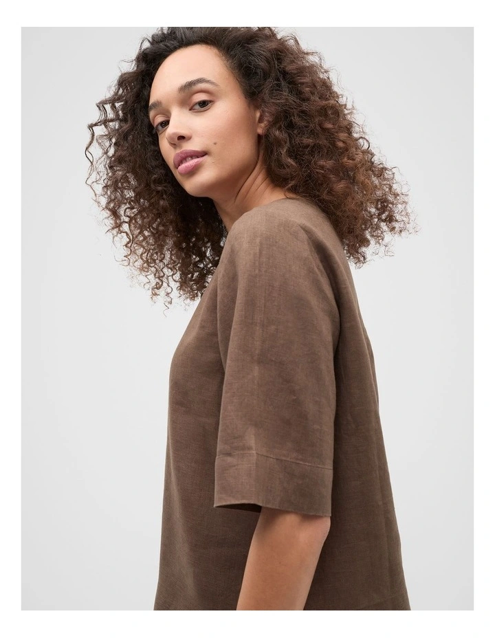 Core Linen Tee in Pinecone image 4