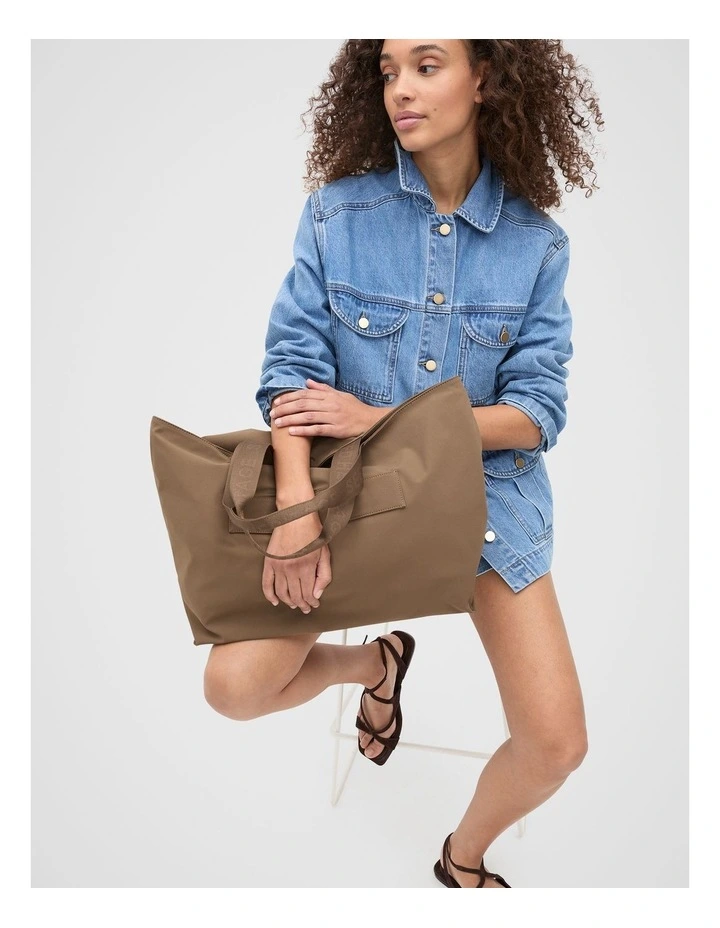 Daily Tote in Pinecone image 2