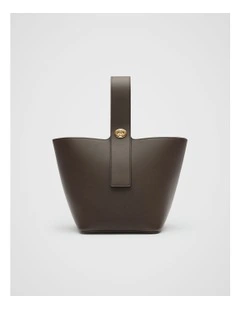 Hand Held Detail Bag in Chocolate