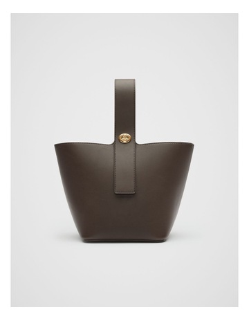 Chocolate colour