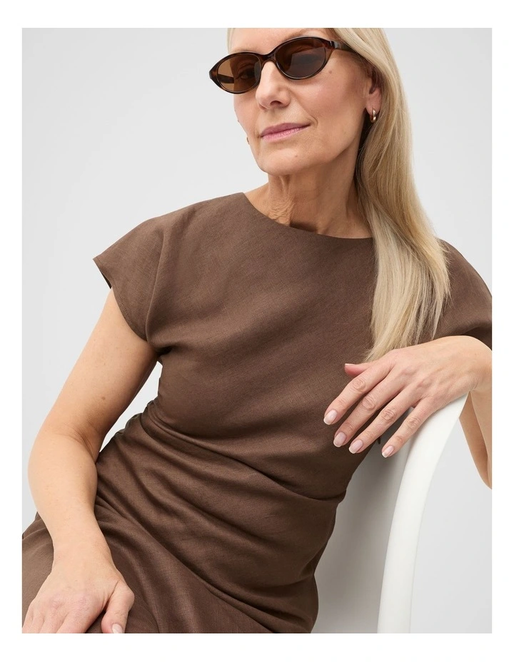 Pippa Round Sunglasses in Tort image 2