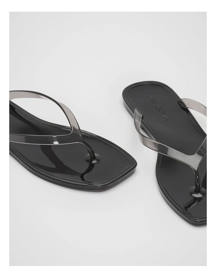 Elle Jelly Flip Flop in Black image 3