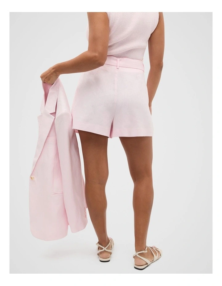Tailored Linen Pleat Short in Primrose image 6