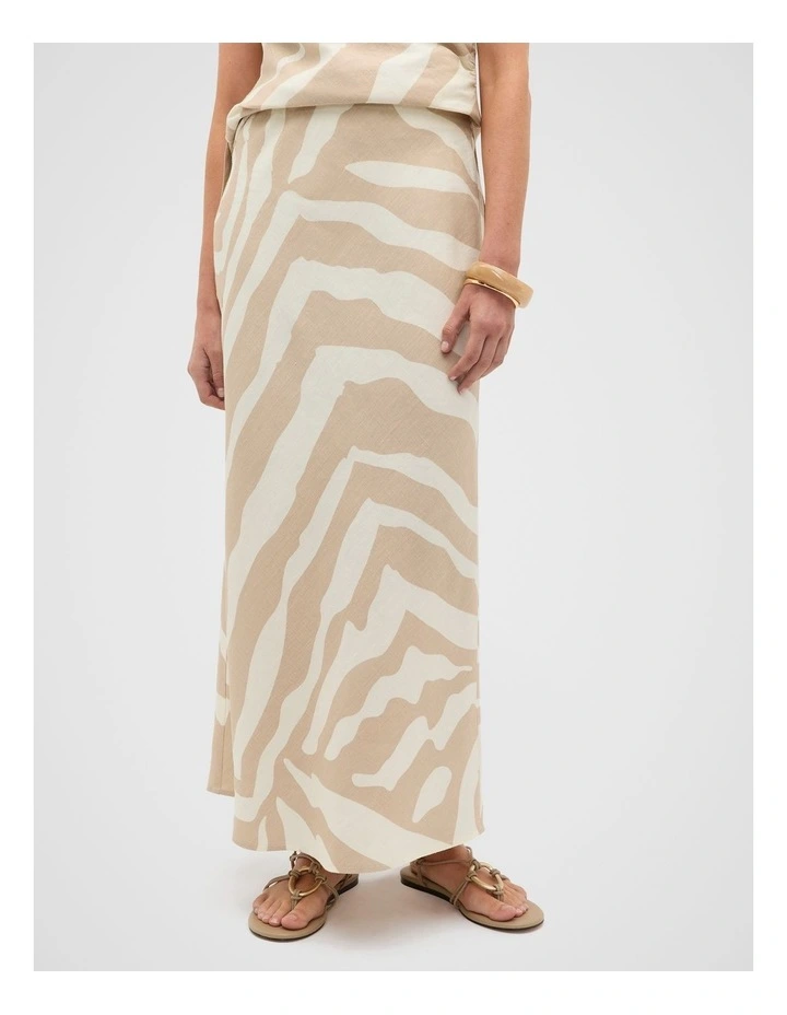 Skirt in Multi image 1