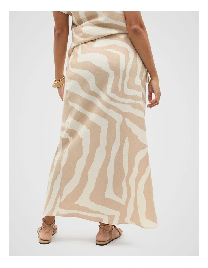 Skirt in Multi image 6