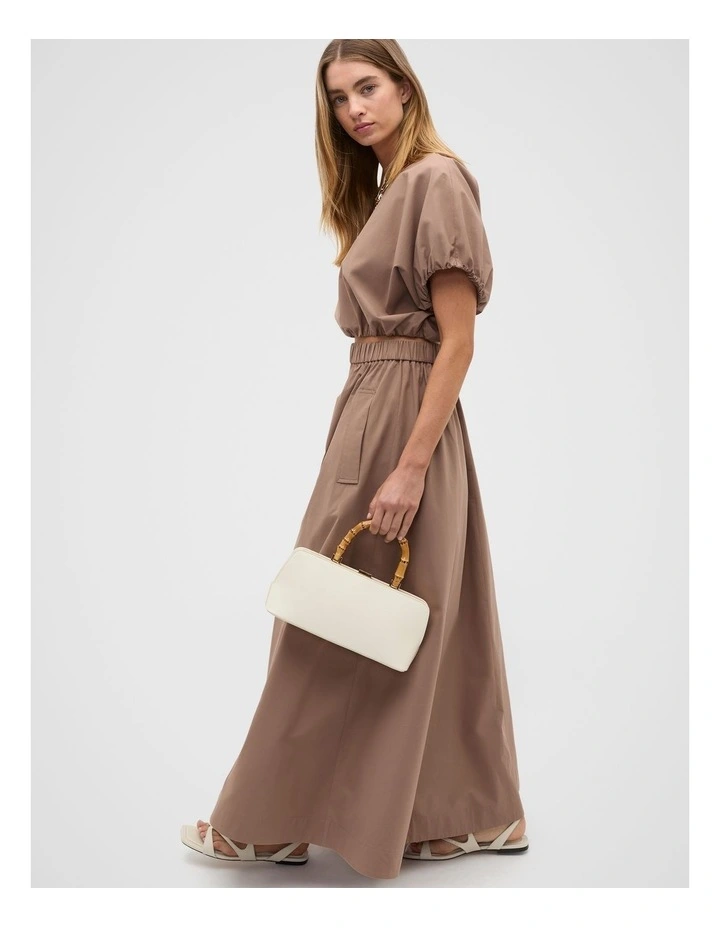 Poplin Voluminous Skirt in Nutmeg image 4