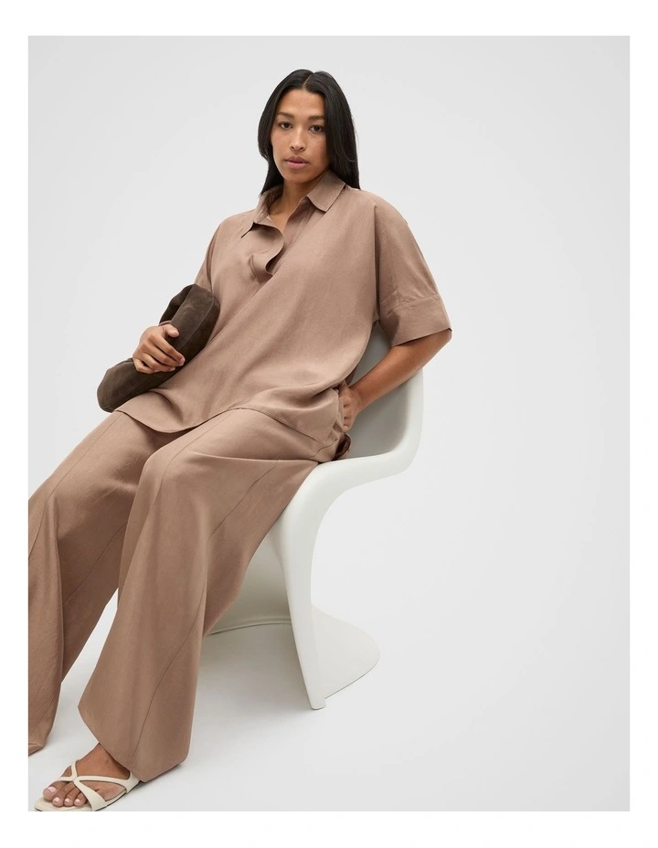 Crinkled Satin Collared Popover in Nutmeg image 3