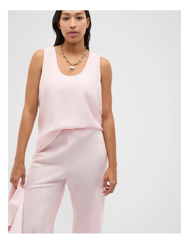 Crinkled Satin Longline Tank in Primrose image 5