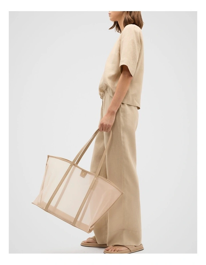 Mesh Tote in Iced Latte image 2