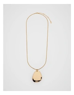 Organic Pendant Necklace in Gold
