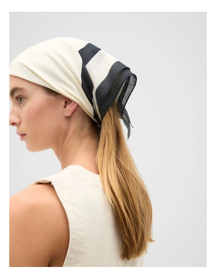 Printed Headscarf in Cream image 2
