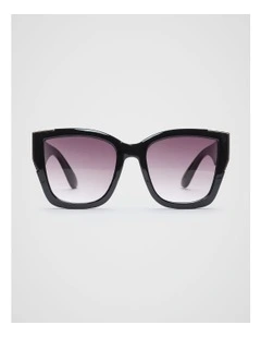 Cynthia Oversized Sunglasses in Black