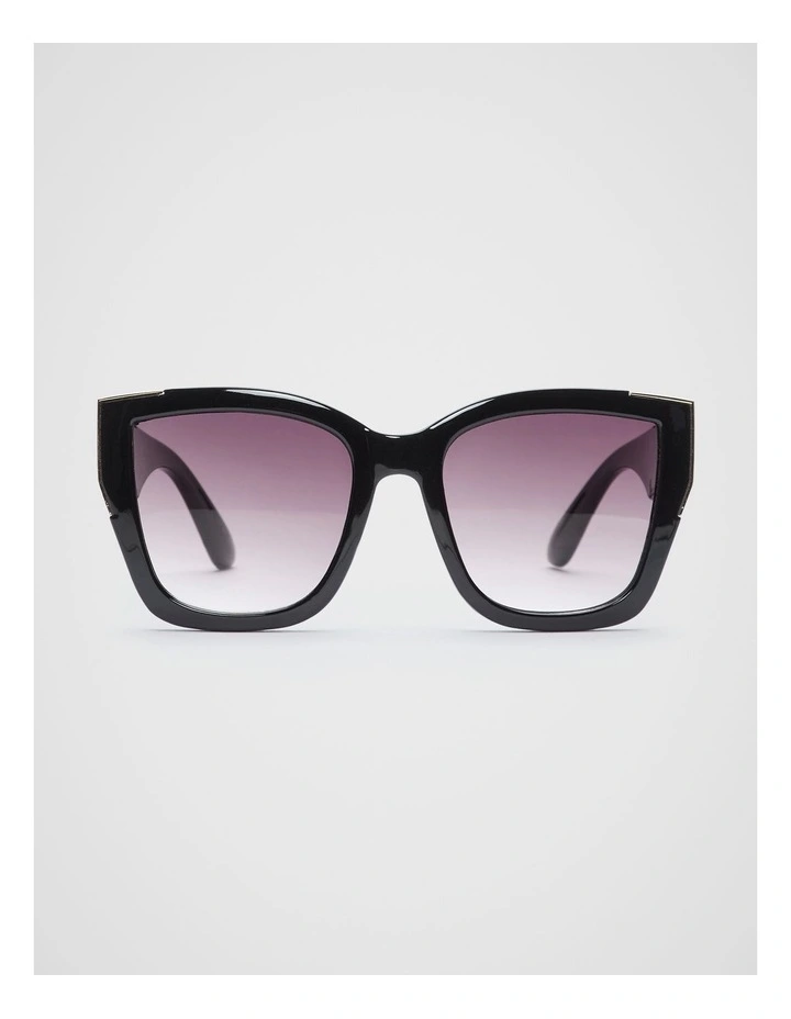 Cynthia Oversized Sunglasses in Black image 1