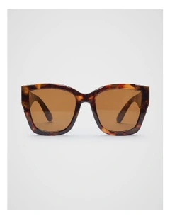 Cynthia Oversized Sunglasses in Dark Tort