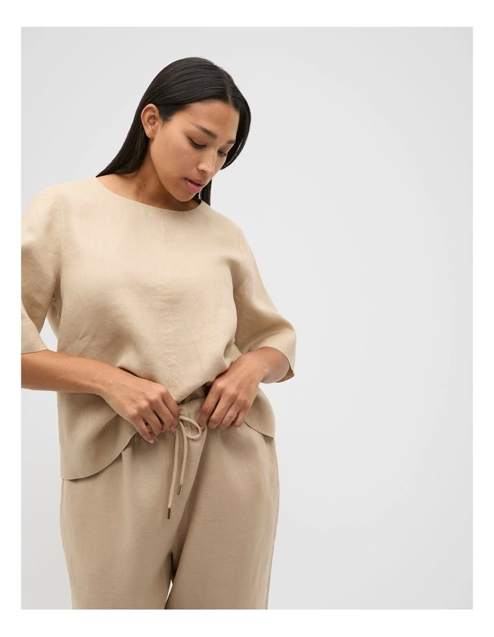 Core Linen Tee in Iced Latte image 1