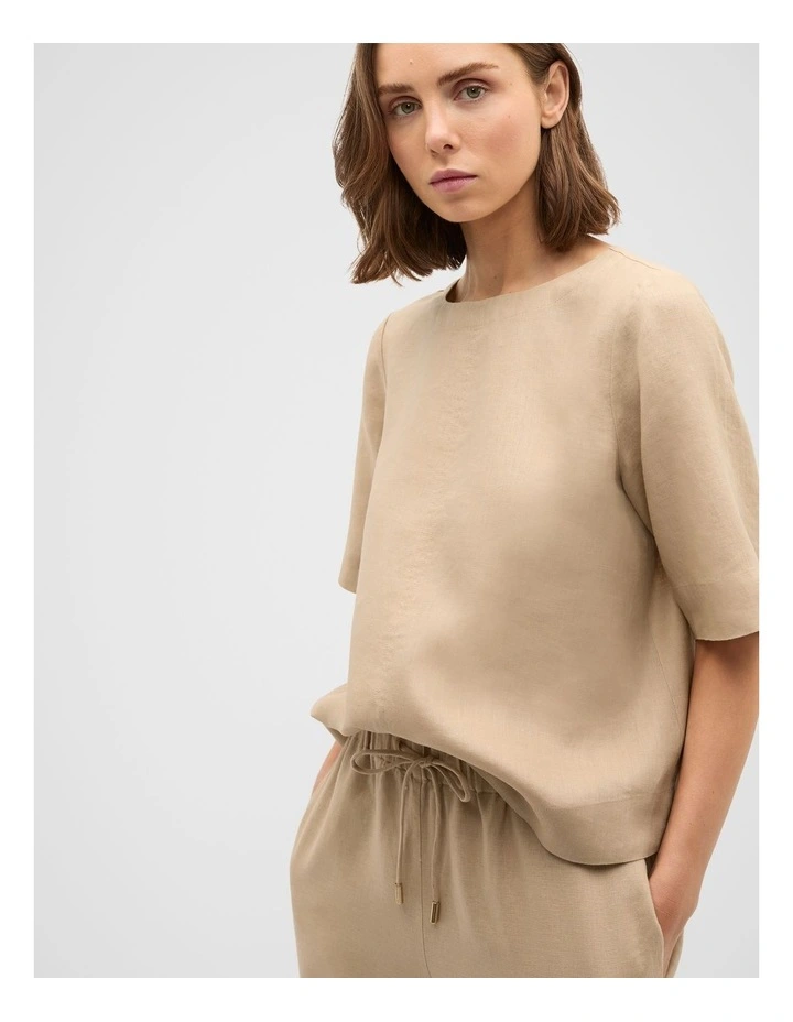 Core Linen Tee in Iced Latte image 4