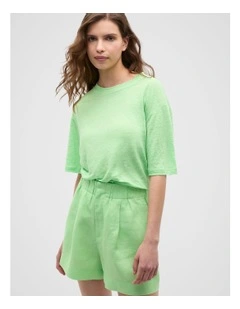 Linen Relaxed Tee in Green Apple