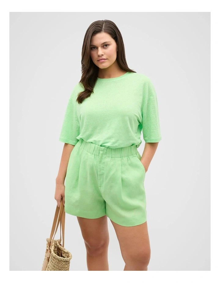 Linen Relaxed Tee in Green Apple image 6