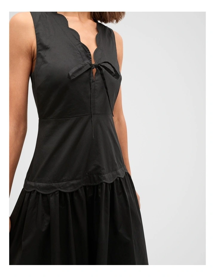 Poplin Scallop Dress in Black image 3
