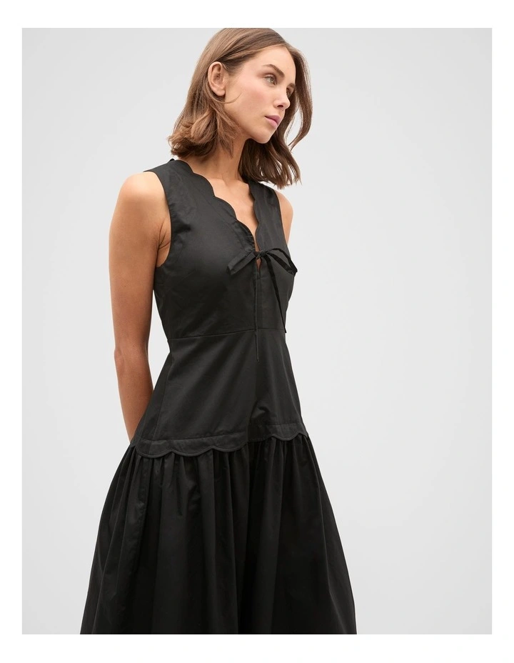 Poplin Scallop Dress in Black image 4