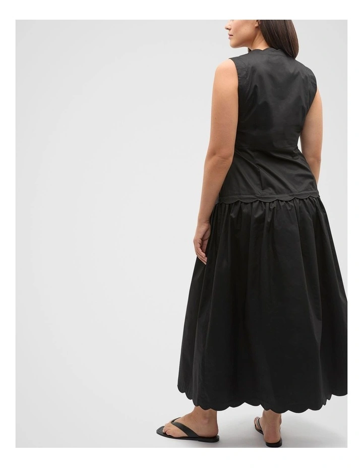 Poplin Scallop Dress in Black image 7