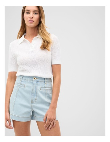 Whisper White colour