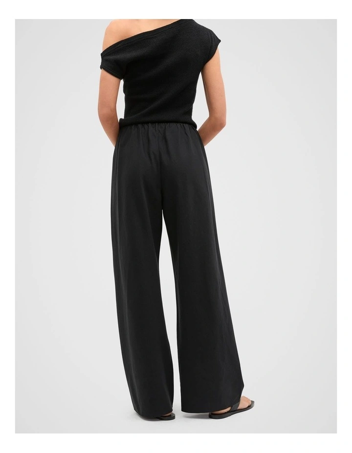Gathered Waist Pant in Black image 2