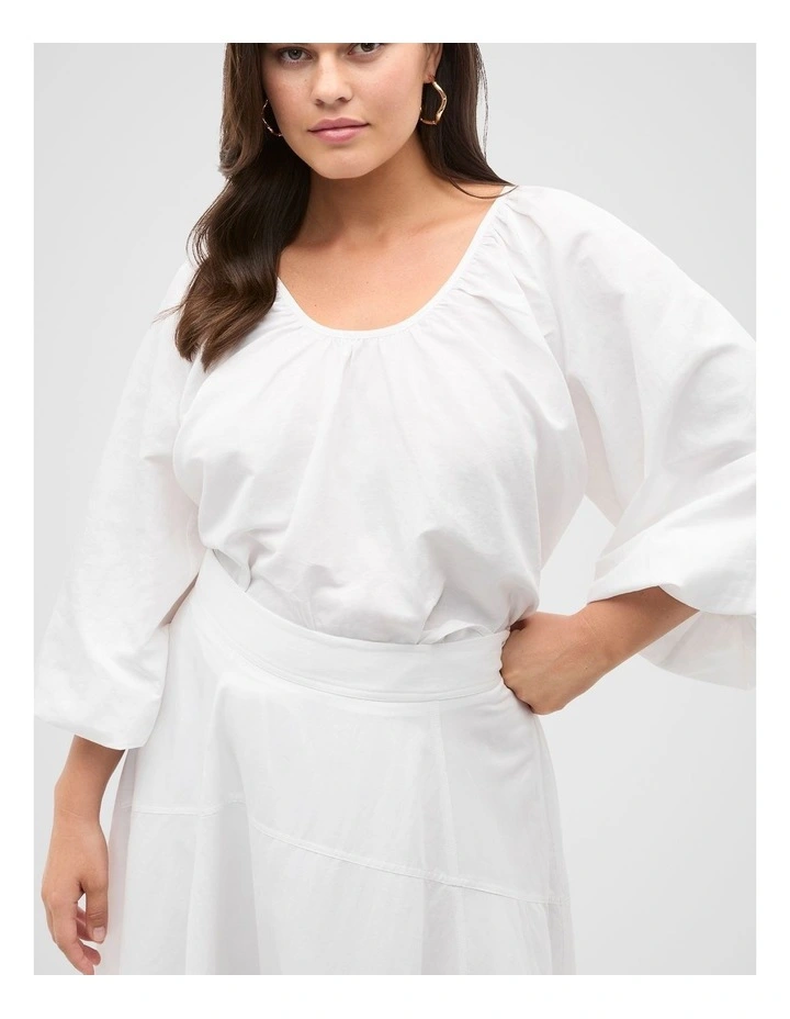 Scoop Neck Blouson Sleeve Top in White image 5
