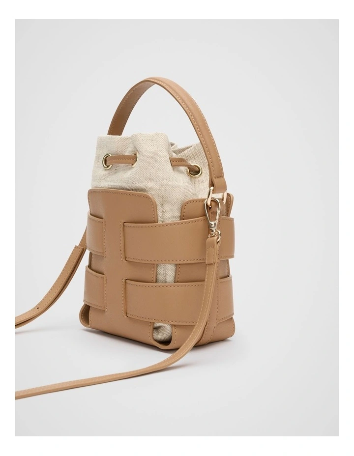 Woven Bucket Bag in Caramel image 3
