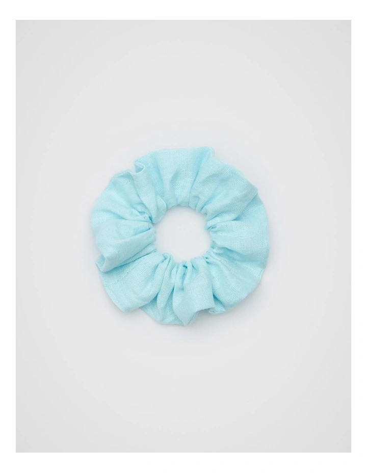 Linen Scrunchie in Skyway image 1