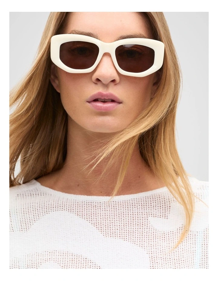 Aimee Sunglasses in Cream image 2