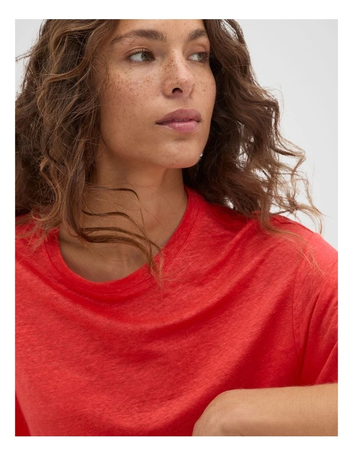 Linen Relaxed Tee in Red image 3