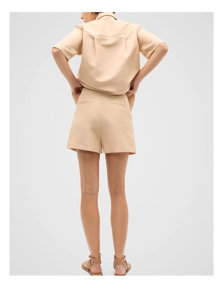 Tailored Pleat Short in Ecru image 3
