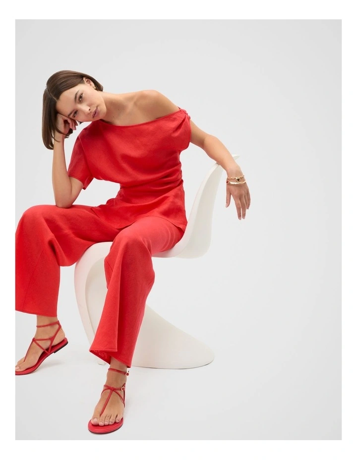 Linen Draped Split Hem Top in Red image 4