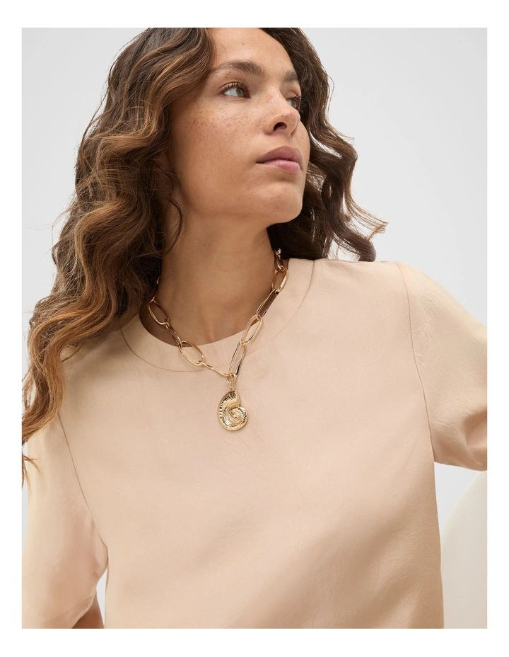 Spiral Shell Necklace in Gold image 2