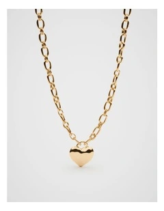 Heart Pendant Necklace in Gold